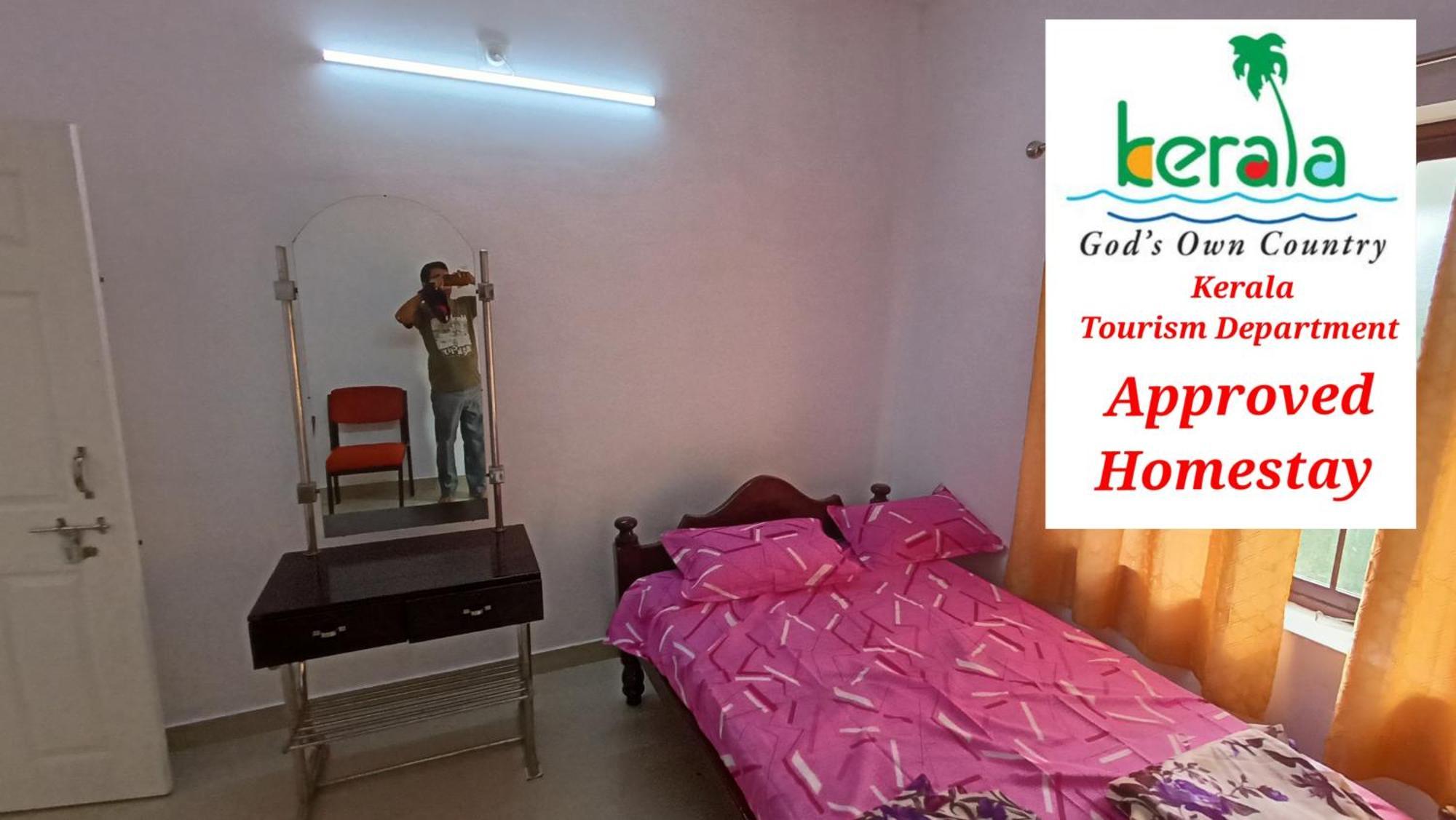 Space Villa Homestay Айримбранолер Экстерьер фото